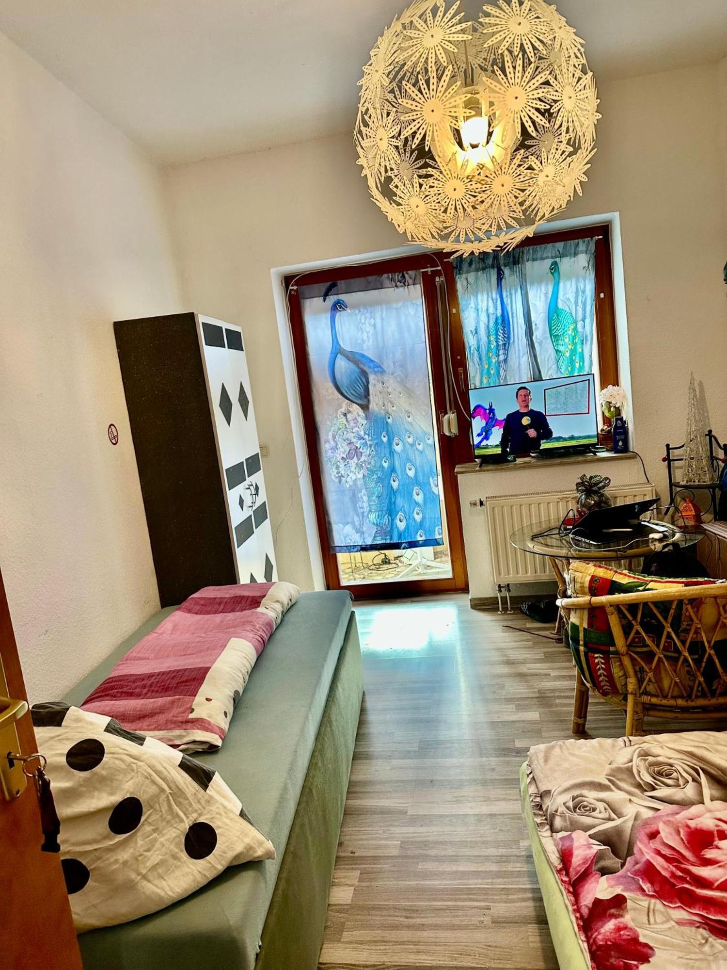 Ferienzimmer Healing Und Montuerwohnung Weißenfels エクステリア 写真