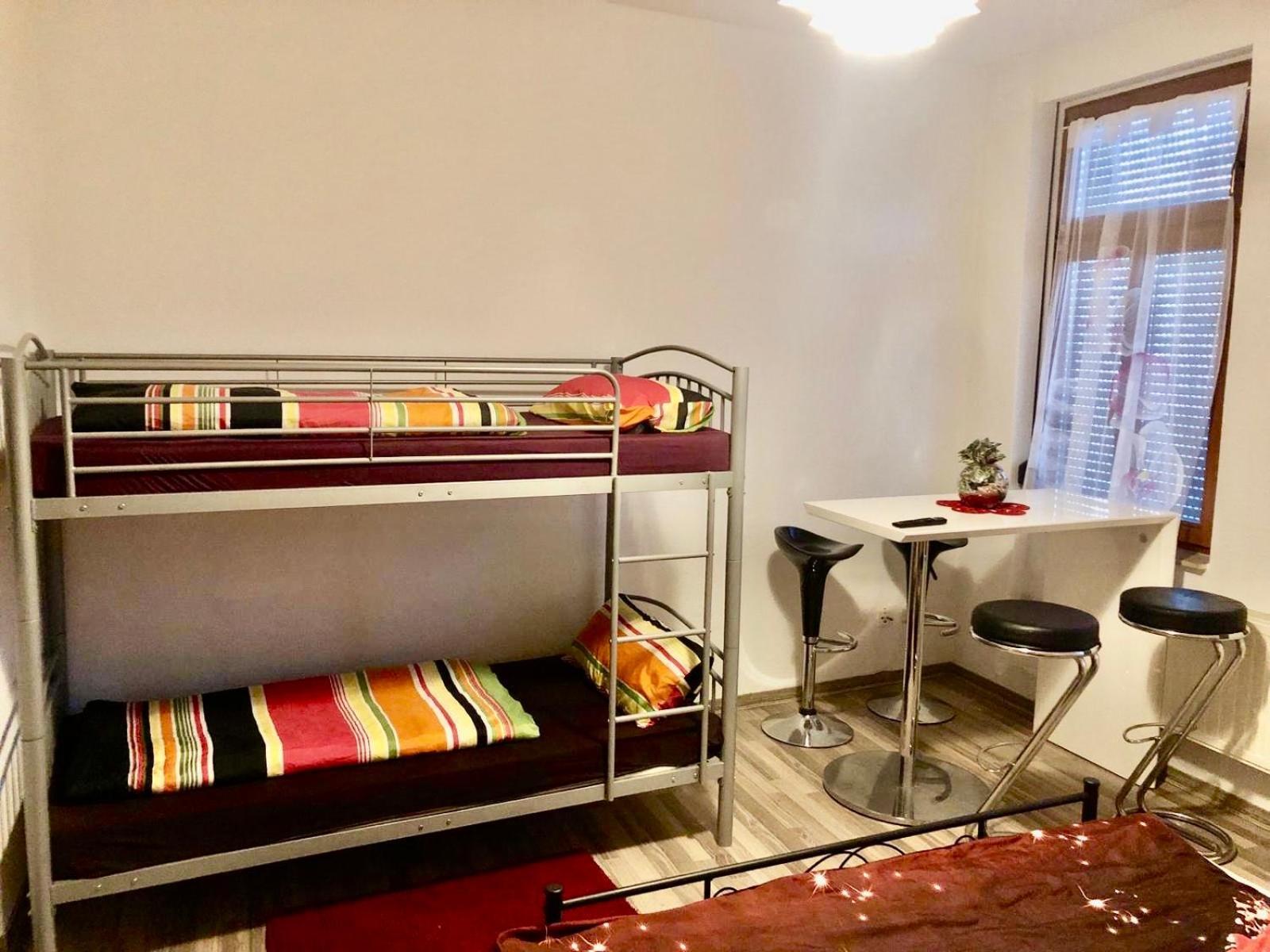 Ferienzimmer Healing Und Montuerwohnung Weißenfels エクステリア 写真
