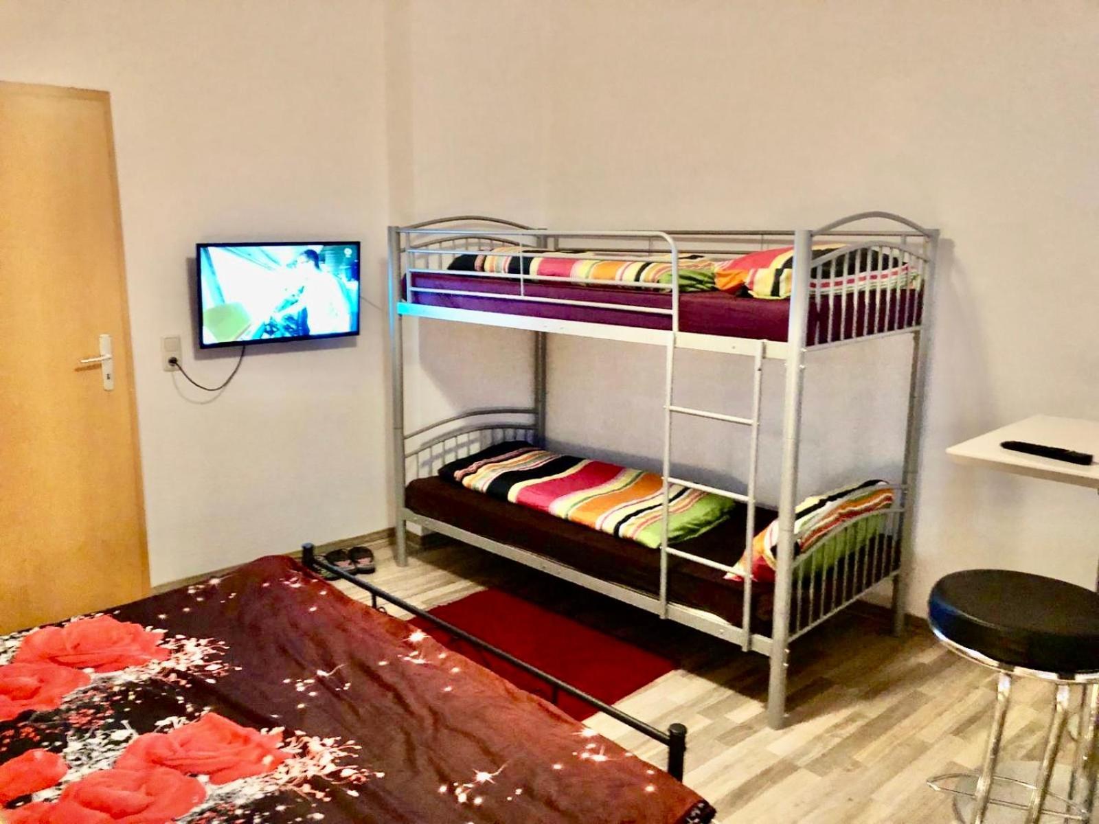 Ferienzimmer Healing Und Montuerwohnung Weißenfels エクステリア 写真