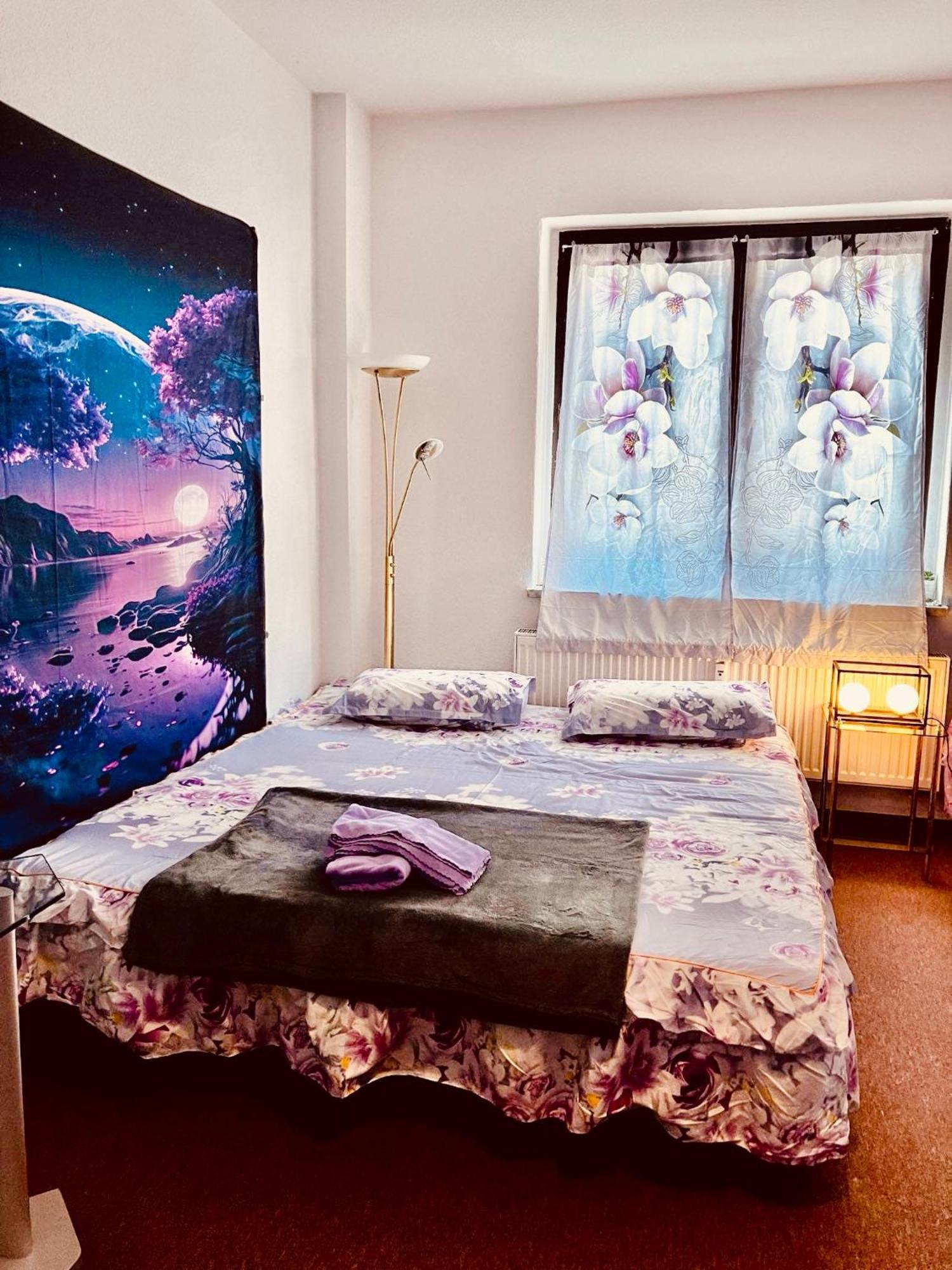 Ferienzimmer Healing Und Montuerwohnung Weißenfels エクステリア 写真