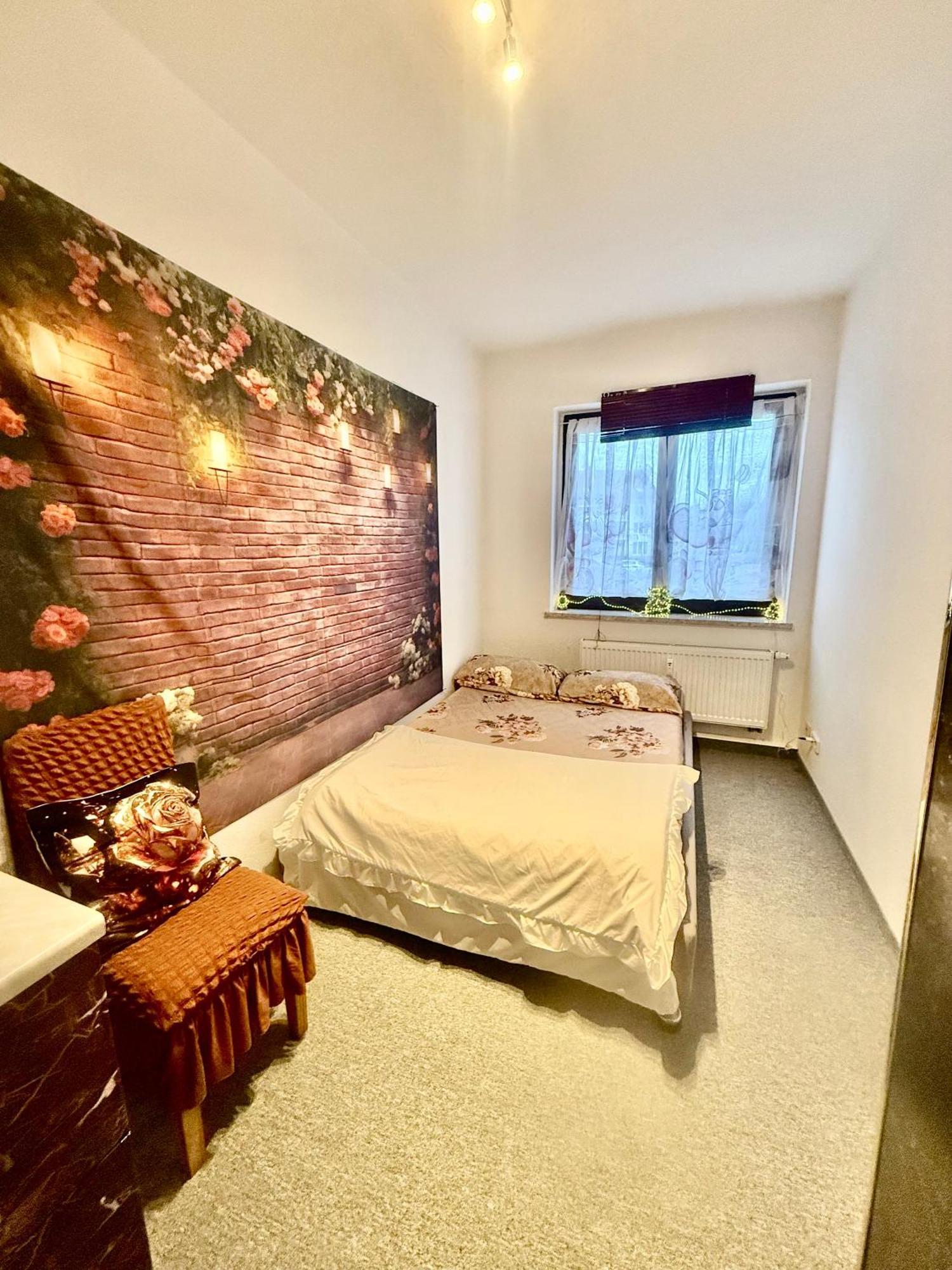 Ferienzimmer Healing Und Montuerwohnung Weißenfels エクステリア 写真